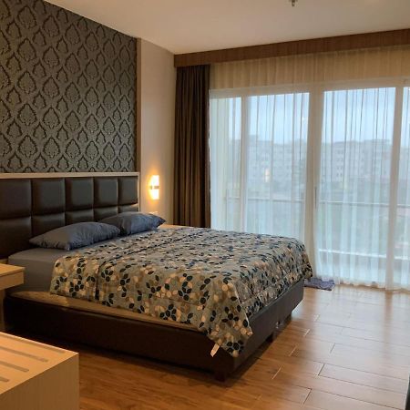 Palam Mansion At Aston Apartment - Batam Nagoya Luaran gambar